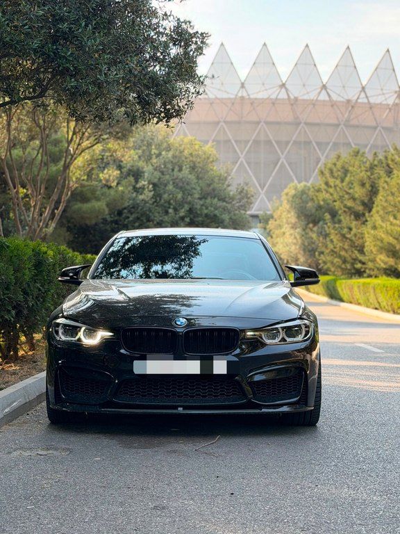 BMW 330, 2.0 L, 2017 il, 111 000 km — Avtomobillər, Bakı (2)