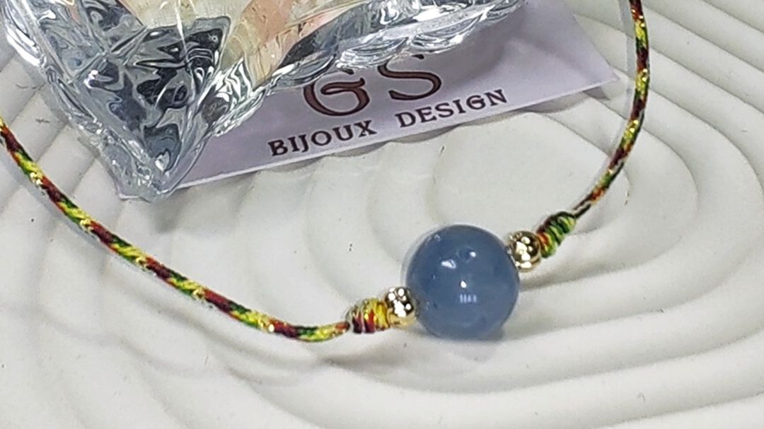Qolbaq GS, Energetik Makrome, Kalsedon daşı, Açıq göy/Qızılı/Rəngbərəng, 18K qızıl örtüklü paslanmayan polad, Tənzimlənən uzunluq — Mallar, Bakı (2)