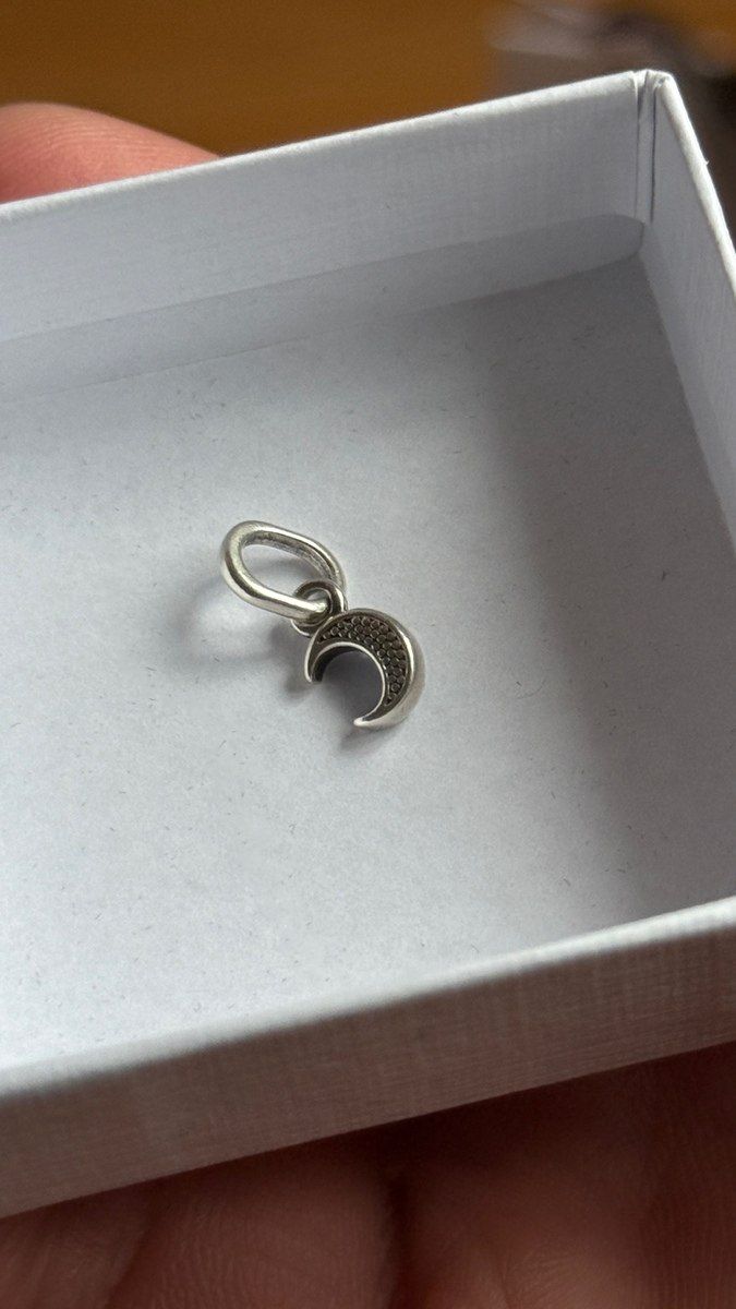 Pandora charm — Şəxsi əşyalar, Bakı (3)