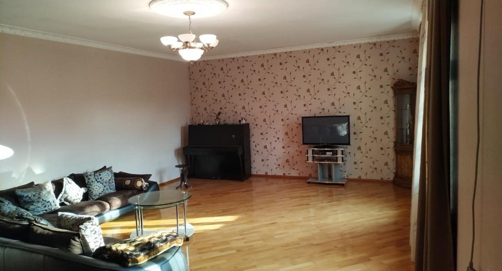 8 otaqlı həyət evi 290 m² satılır — Ev, villa, Bakı (9)