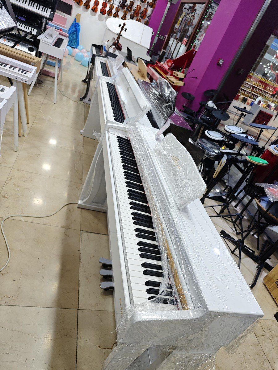 Piano — Musiqiə alətləri, Bakı (8)
