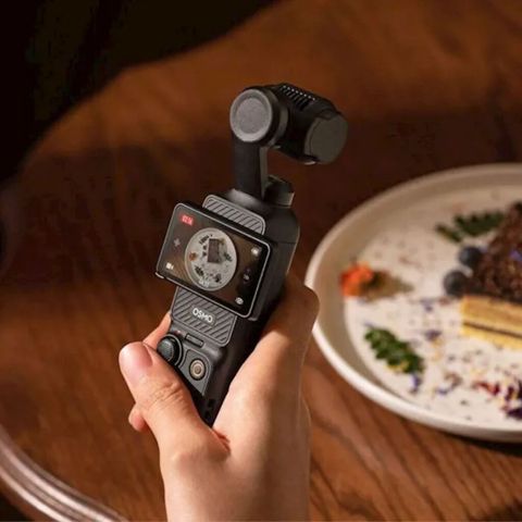 DJI Osmo Pocket 3 Creator Combo – 3 oxlu gimbal kamera, 4K Portativ — Bakı