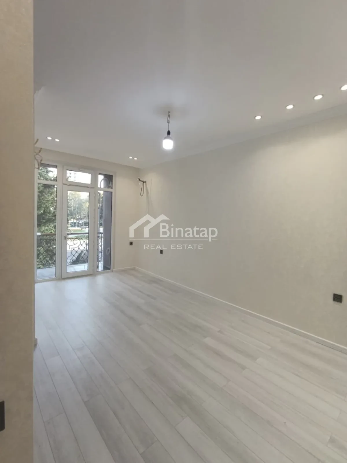 Satılır 2 otaqlı köhnə tikili 35 m², 28 May metrosu, Nəsimi rayonu — Bakı