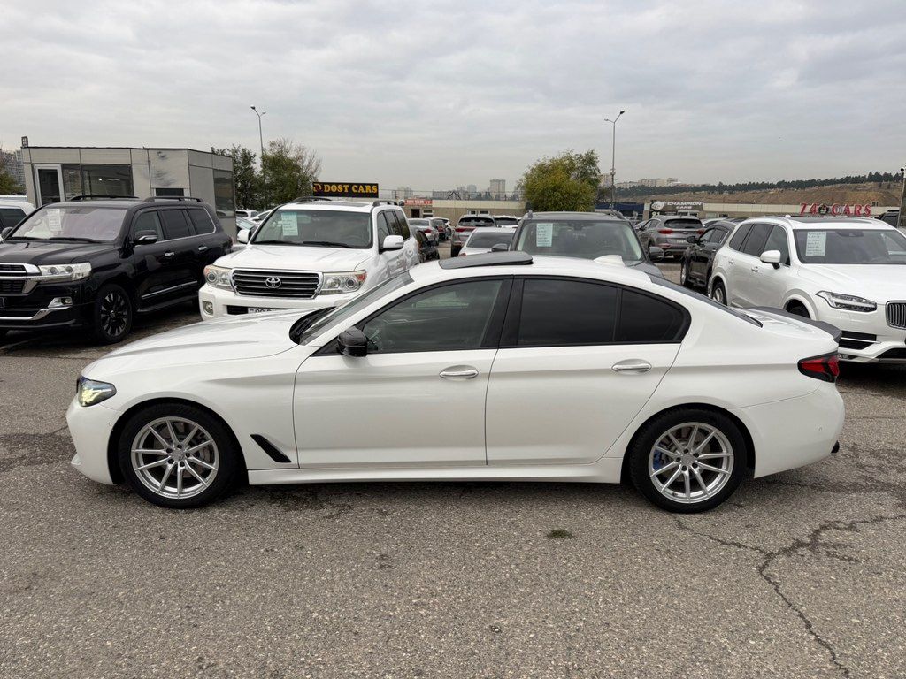 BMW 540, 3.0 L, 2017 il, 1 005 000 km — Avtomobillər, Bakı (7)