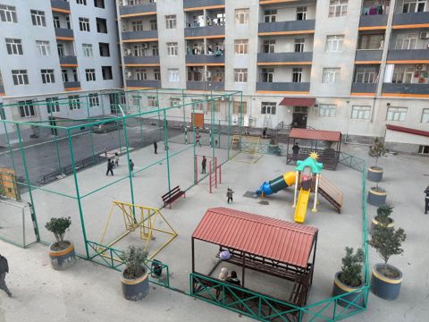 3 otaqlı mənzil, 83.8 m², Əliağa Vahid, 762 (Qəsr) — Bakı