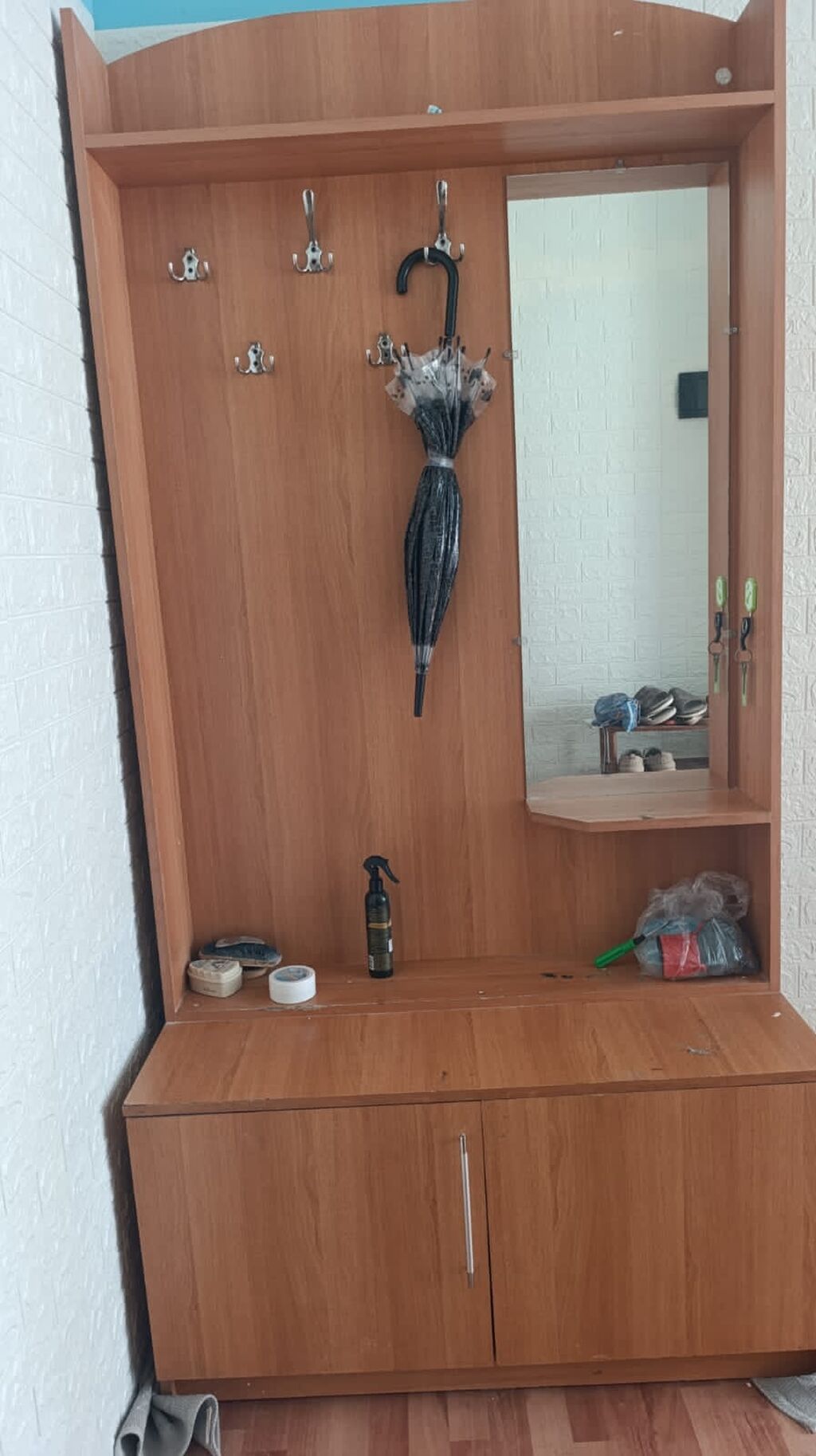Dehliz dolabi 40 azn satilir‼ unvan qis parki yaxinligi l3359m sekine — Şkaflar, Bakı