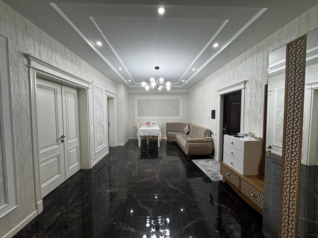 Satılır 4 otaqlı yeni tikili 130 m² — Mənzil, Bakı (2)