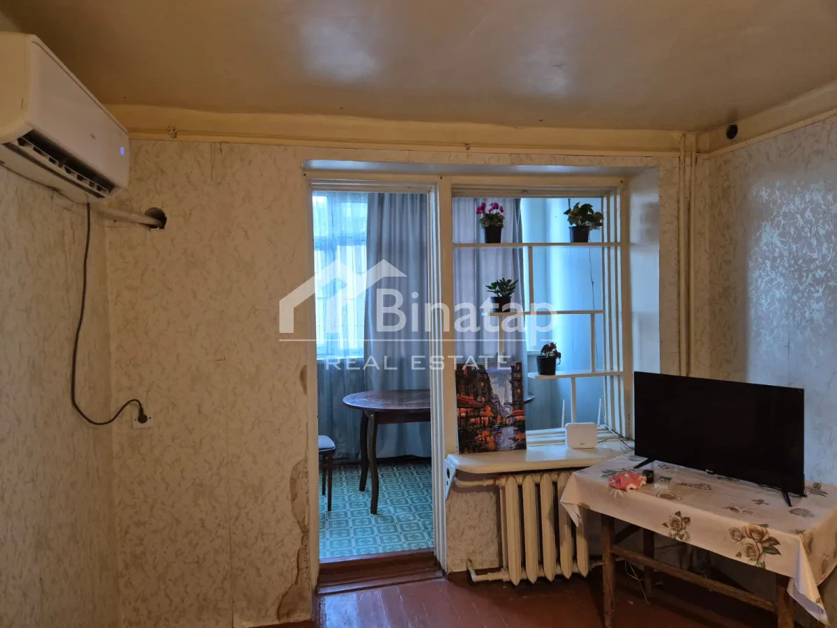 Satılır 1 otaqlı köhnə tikili 33 m², Səbail rayonu — Mənzil, Bakı (3)