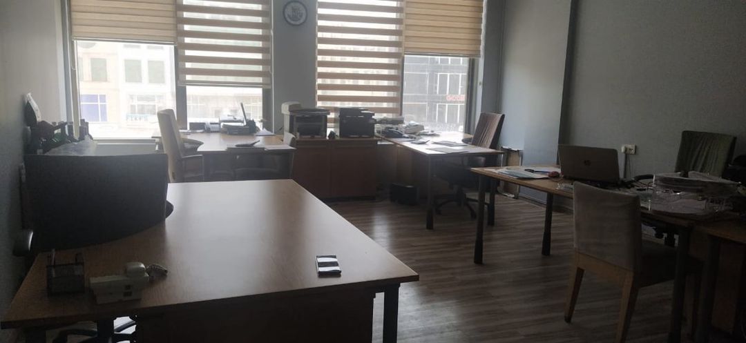 Ofis icarəyə verilir, 200 m², Bakı ş.Nərimanov r.Ə.Rəcəbli k — Ofis, Bakı (3)
