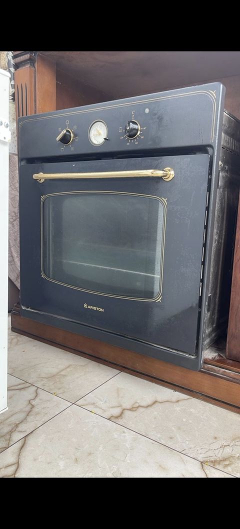 Ariston dıxovka 130 manat ünvan Binə. Mətiş — 130 ₼ · Bakı · Masaüstü plitələr Ariston dıxovka 130 manat ünvan Binə. Mətiş — Bakı
