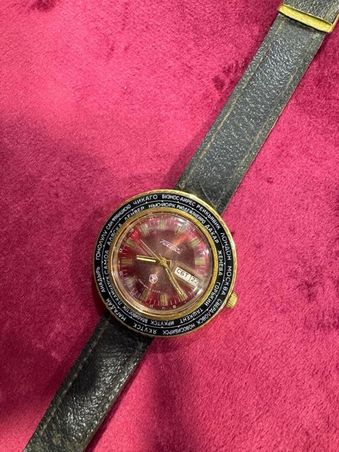 Raketa qol saatı — Bakı