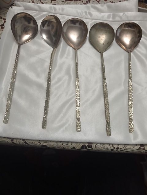 5 ədəd dekorativ uzun qulplu kepçe qaşıq dəsti - Material: metal — 55 ₼ · Digah · Qablar və mətbəx əşyaları 5 ədəd dekorativ uzun qulplu kepçe qaşıq dəsti - Material: metal — Digah