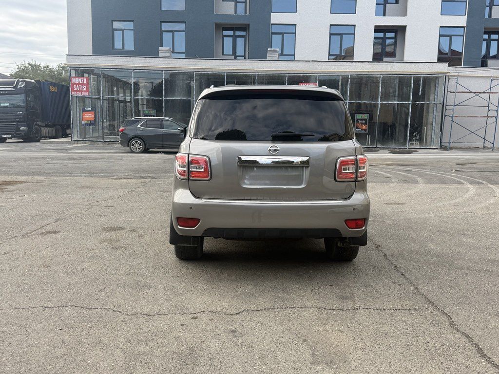 Nissan Patrol, 5.6 L, 2010 il, 238 770 km 99-TU-785 — Avtomobillər, Bakı (9)