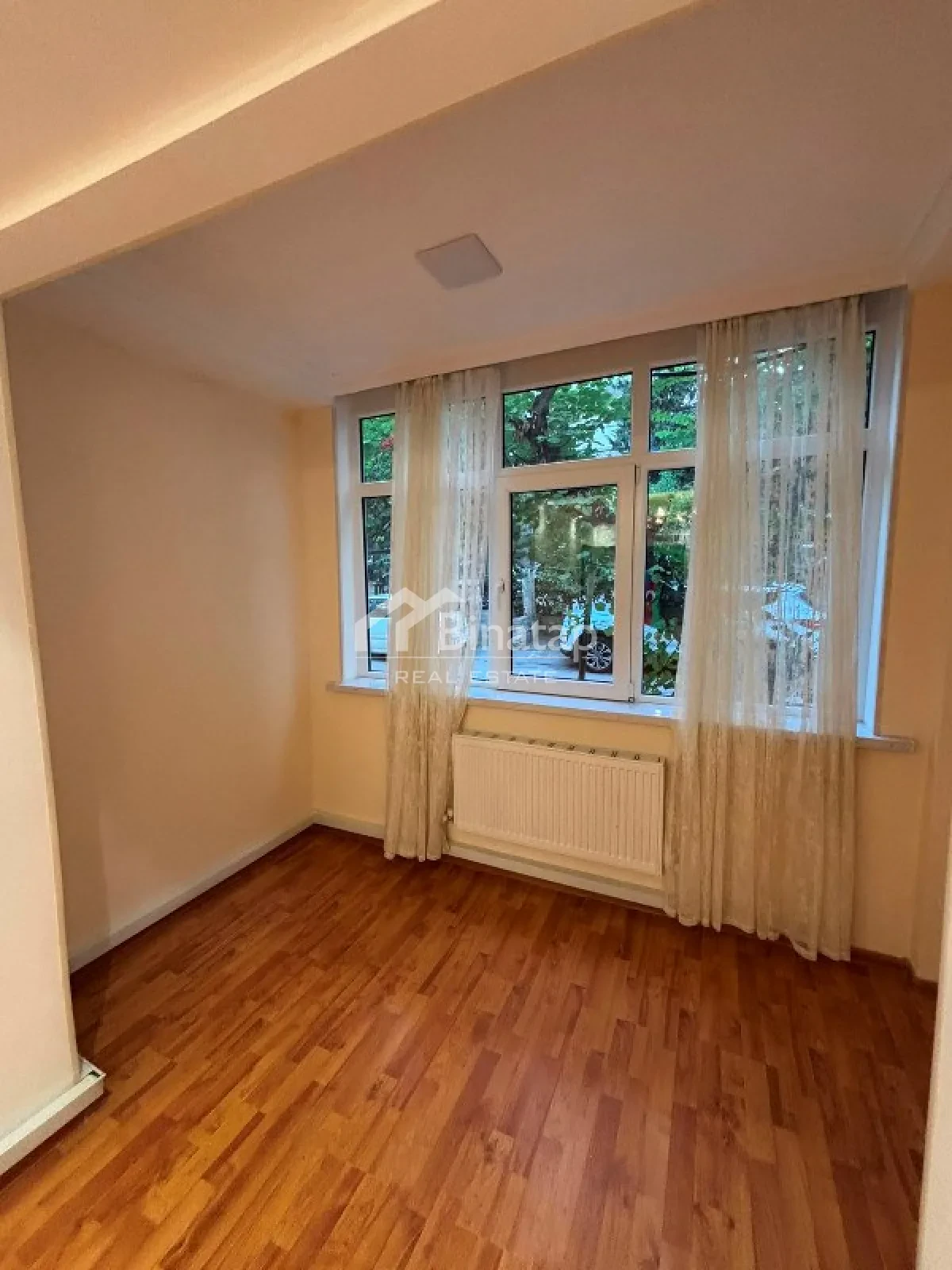 Satılır 2 otaqlı köhnə tikili 60 m², İnşaatçılar metrosu, Yasamal rayonu — Mənzil, Bakı (4)