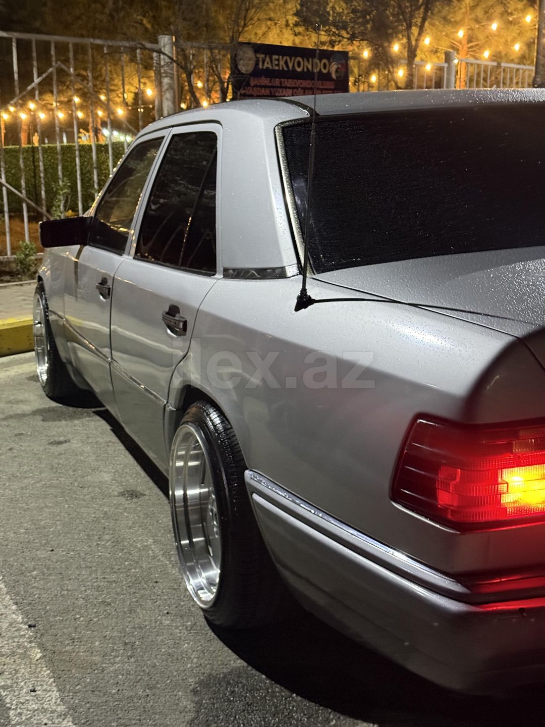 1993 Mercedes-Benz E 200, 1993, 70 km 90-UE-527 — Avtomobillər, Bakı (10)