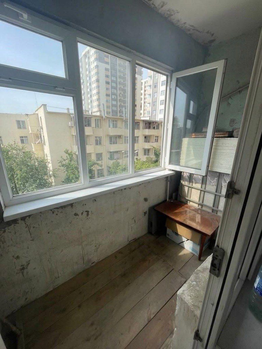Satılır 2 otaqlı köhnə tikili 65 m² — Mənzil, Bakı (11)