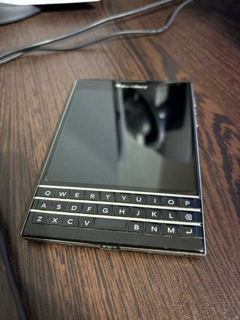 Blackberry Passport Black 32GB/3GB — Bakı