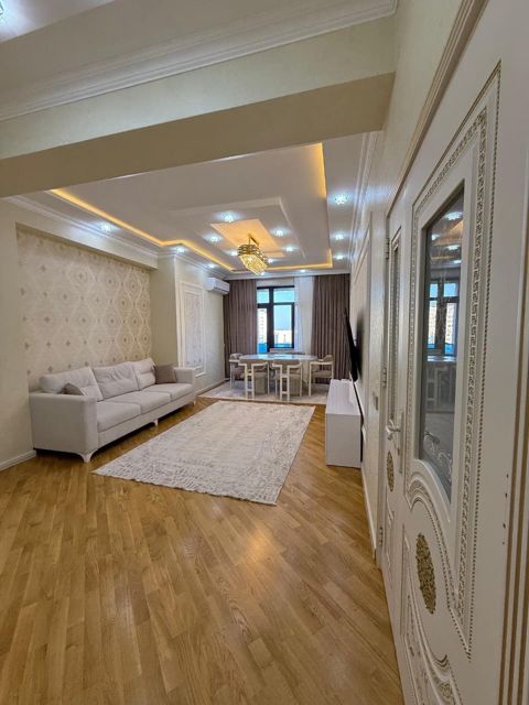 Satılır 2 otaqlı yeni tikili 85 m² — Bakı