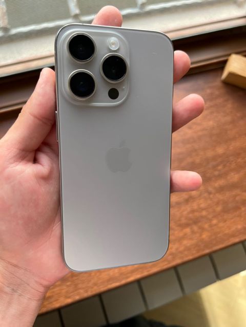 IPhone 15 Pro, Natural Titanium, Face ID — Digah