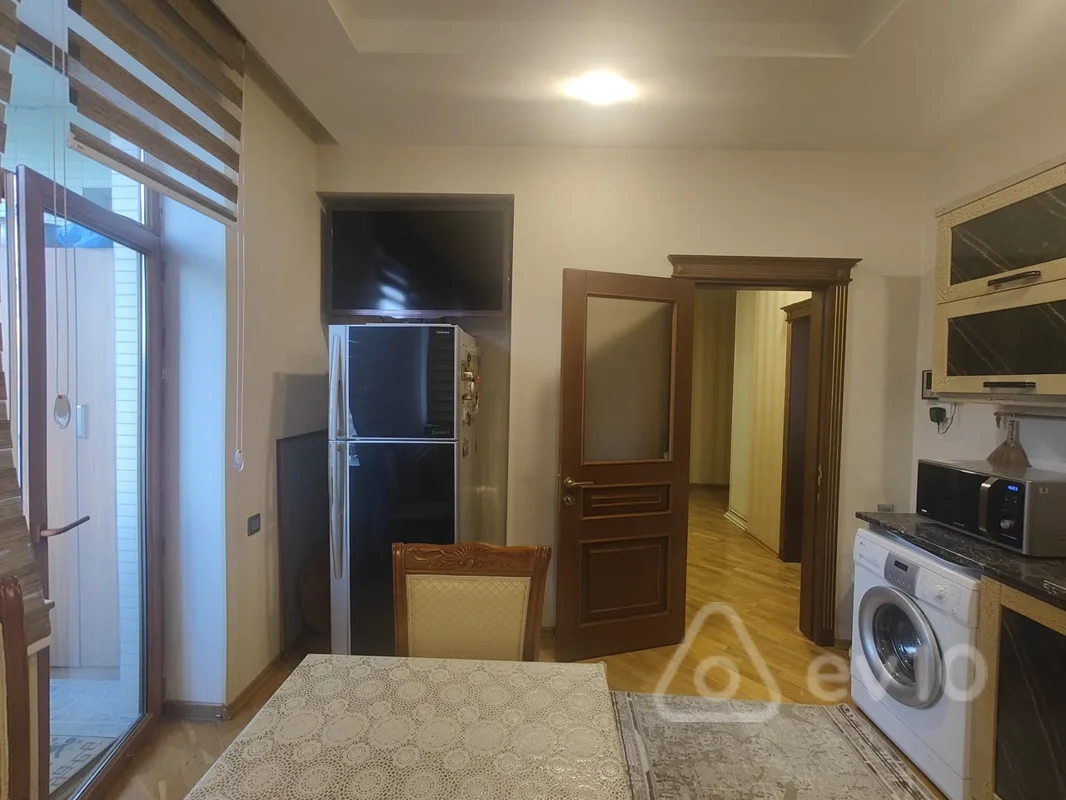 3 otaqlı mənzil, 90 m², I.B.Qutqaşınlı küç — Mənzil, Bakı (2)