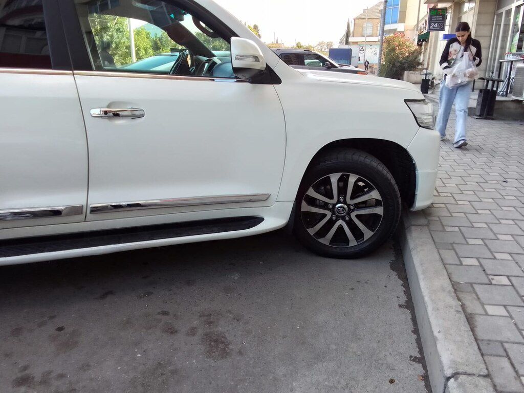 Toyota Land Cruiser, 4.0 L, 2013 il, 266 300 km 90-VM-909 — Avtomobillər, Gəncə (12)