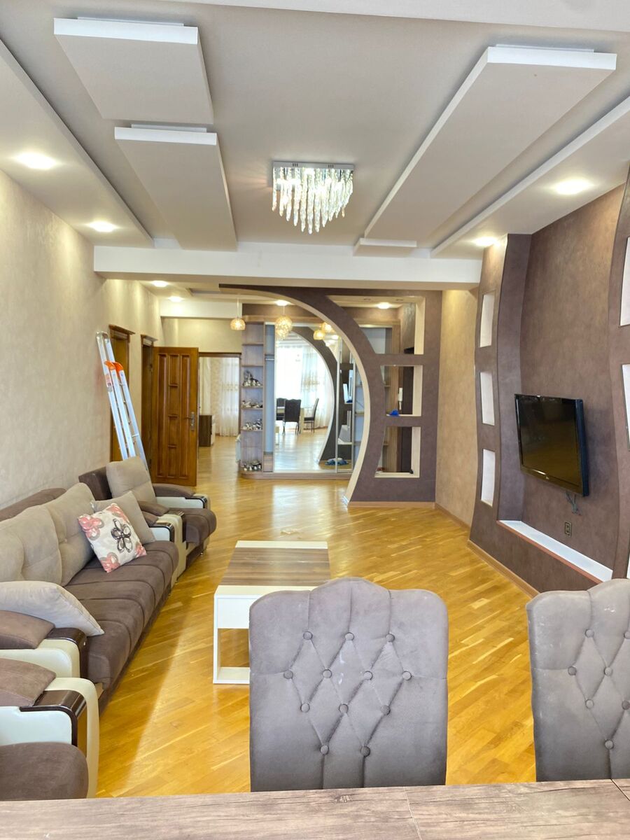 İcarəyə verilir 3 otaqlı yeni tikili 140 m² — Mənzil, Bakı (10)