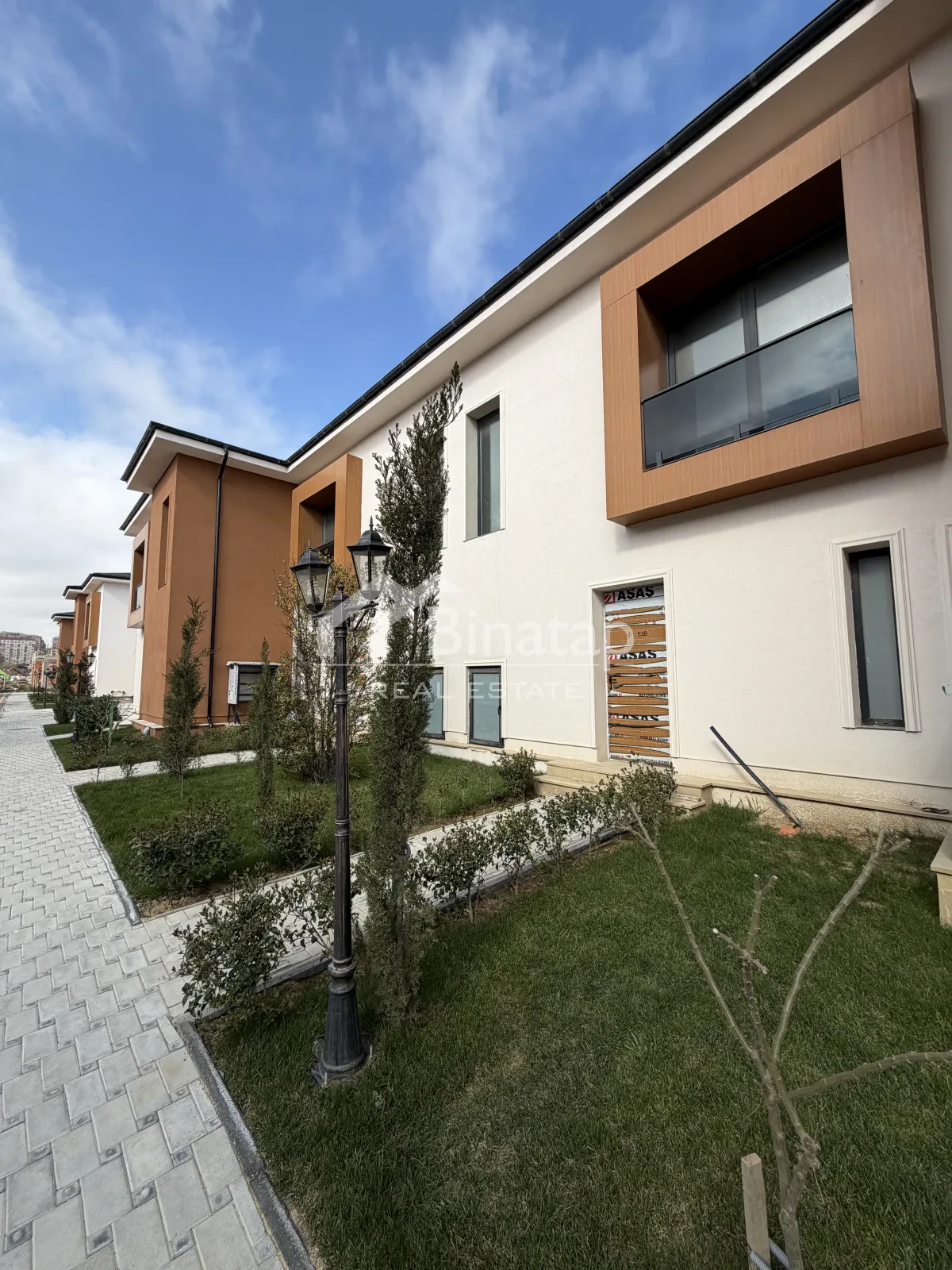 Satılır 4 otaqlı həyət evi / bağ evi 150 m², Elmlər Akademiyası metrosu, Yasamal rayonu — Bakı