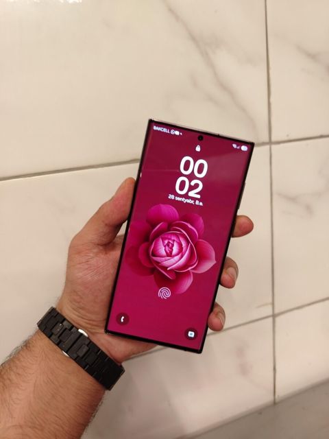 Samsung Galaxy S22 Ultra 5G Burgundy 256GB/12GB — Bakı