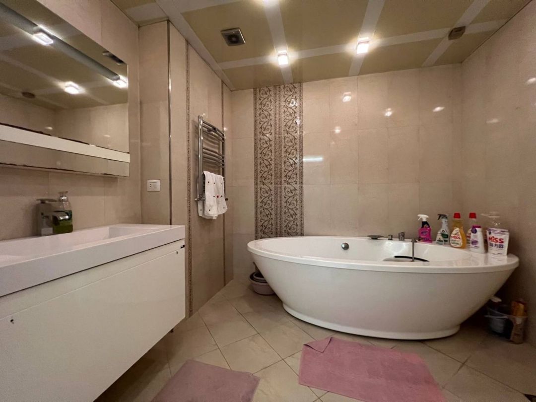 3-otaqlı yeni tikili, Nərimanov r., 200 m² — Mənzil, Bakı (12)