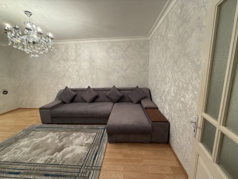 İcarəyə verilir 2 otaqlı köhnə tikili 60 m² — Bakı