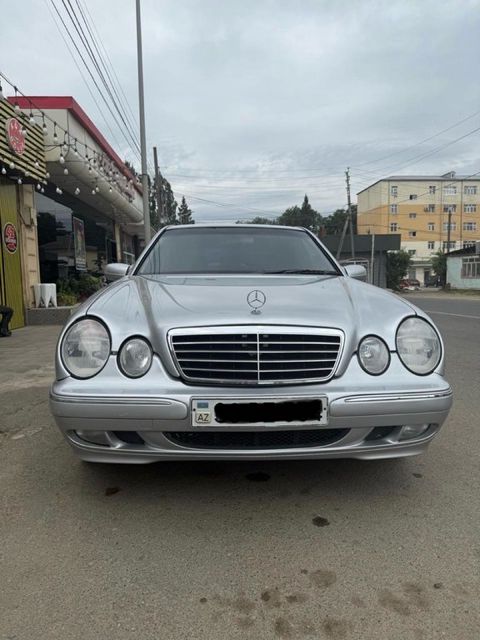 Mercedes E 220, 2.2 L, 2000 il, 485 000 km — Bakı