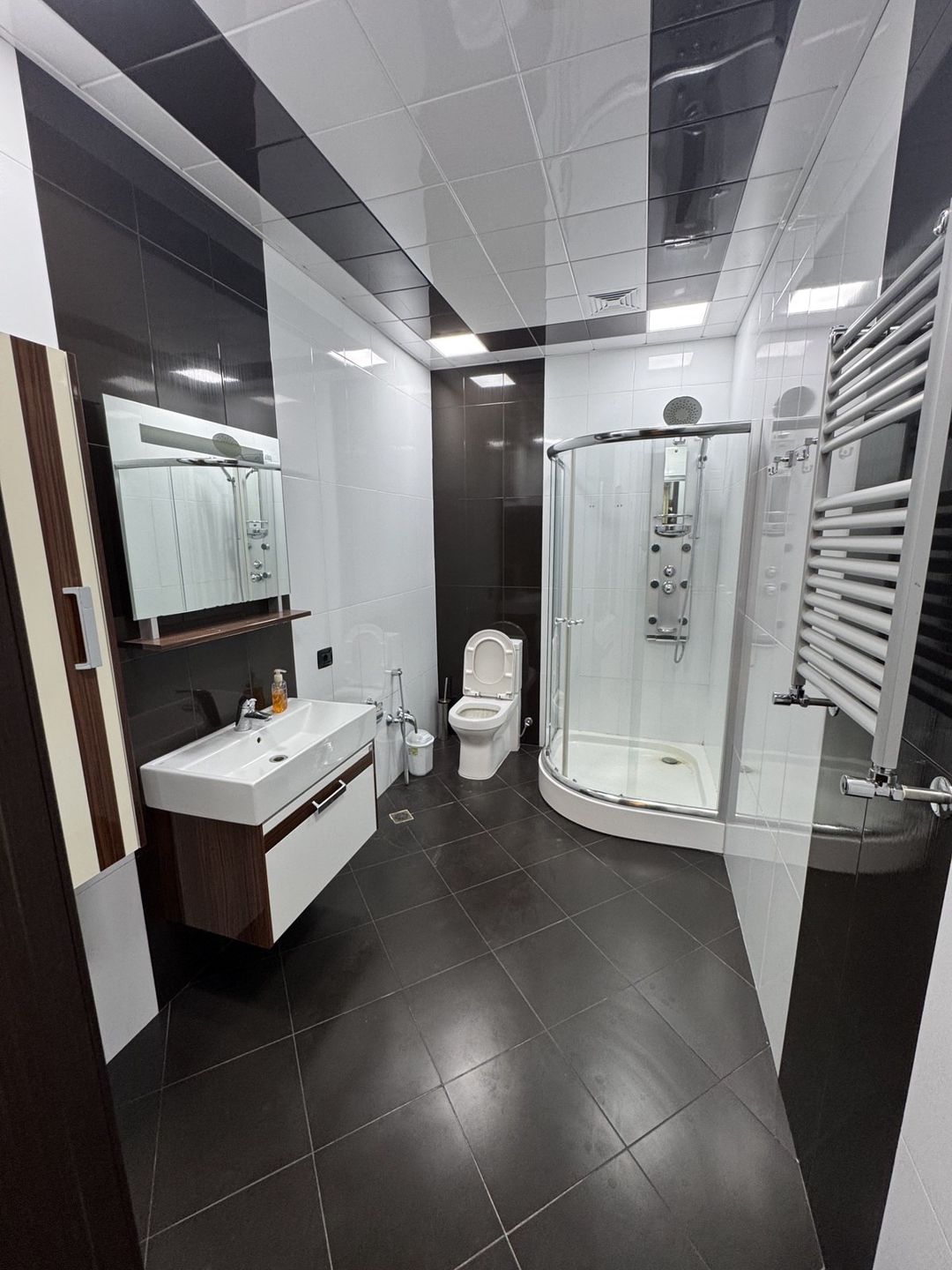 İcarəyə verilir 3 otaqlı yeni tikili 220 m² — Mənzil, Bakı (9)