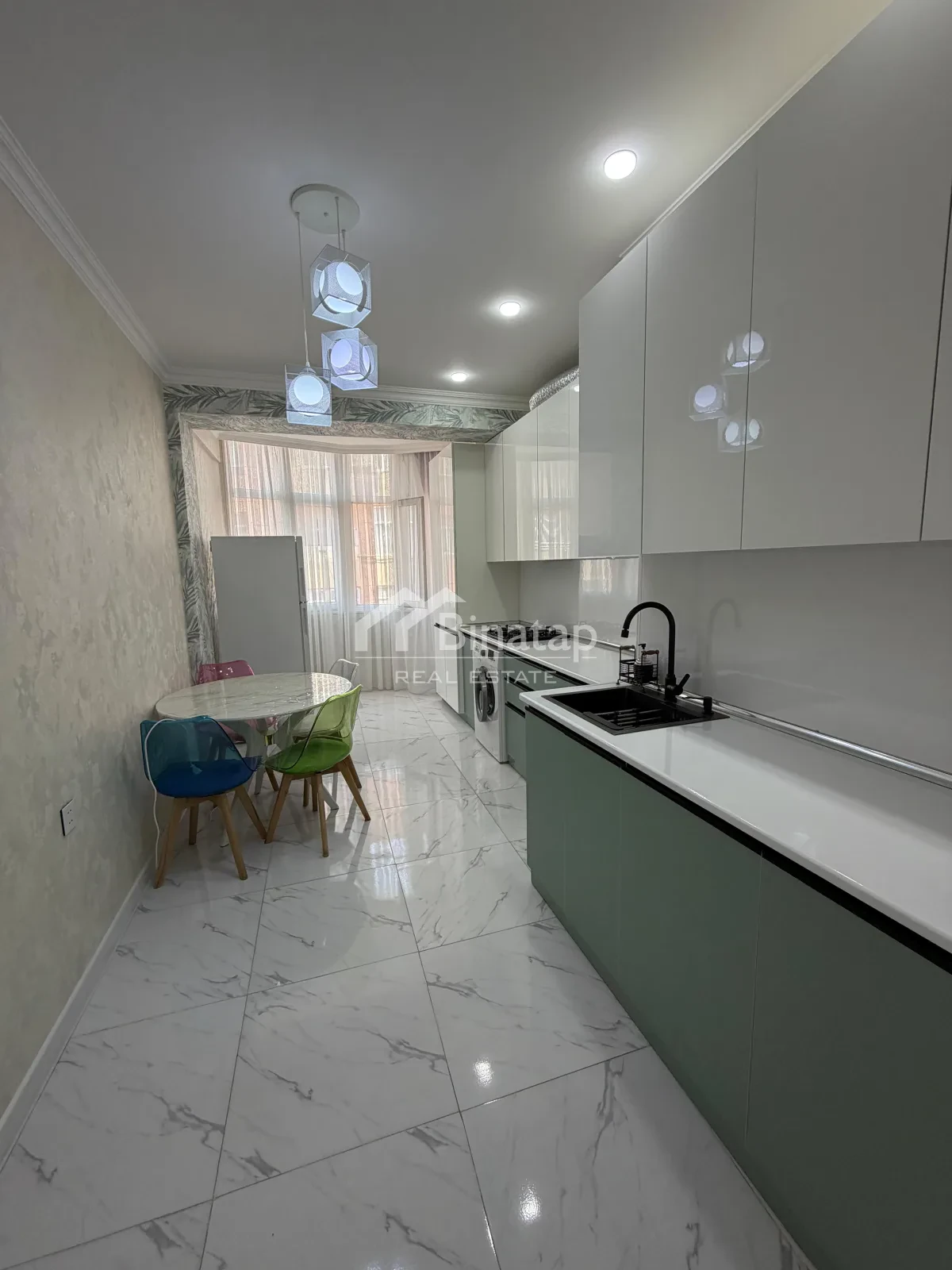 İcarəyə verilir 3 otaqlı yeni tikili 127 m², İnşaatçılar metrosu, Yasamal rayonu — Mənzil, Bakı (2)