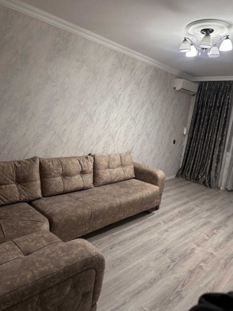 Satılır 2 otaqlı köhnə tikili 40 m² — Bakı