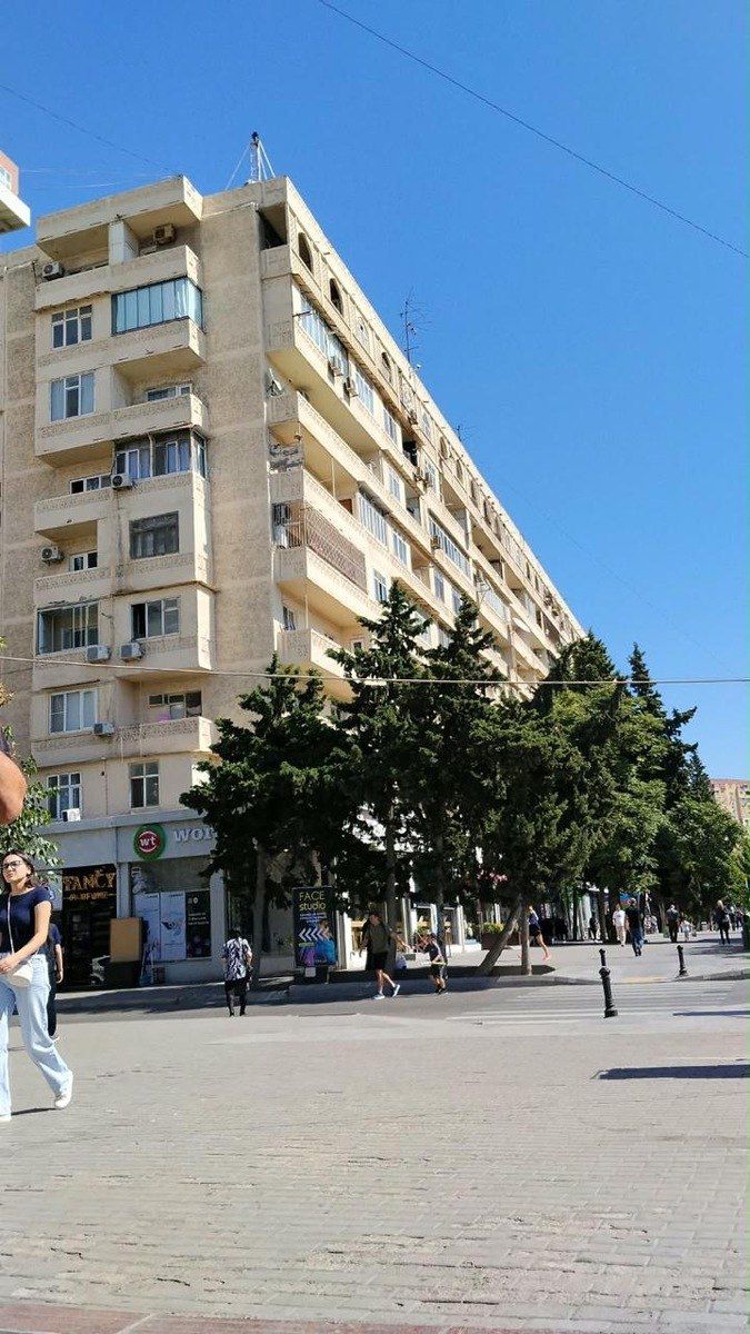 Satılır 2 otaqlı köhnə tikili 65 m² — Mənzil, Bakı (10)