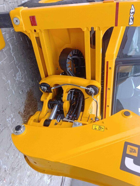Ekskavator yükləyici "JCB 3DX", 2024 il — İnşaat texnikası, Bakı (8)