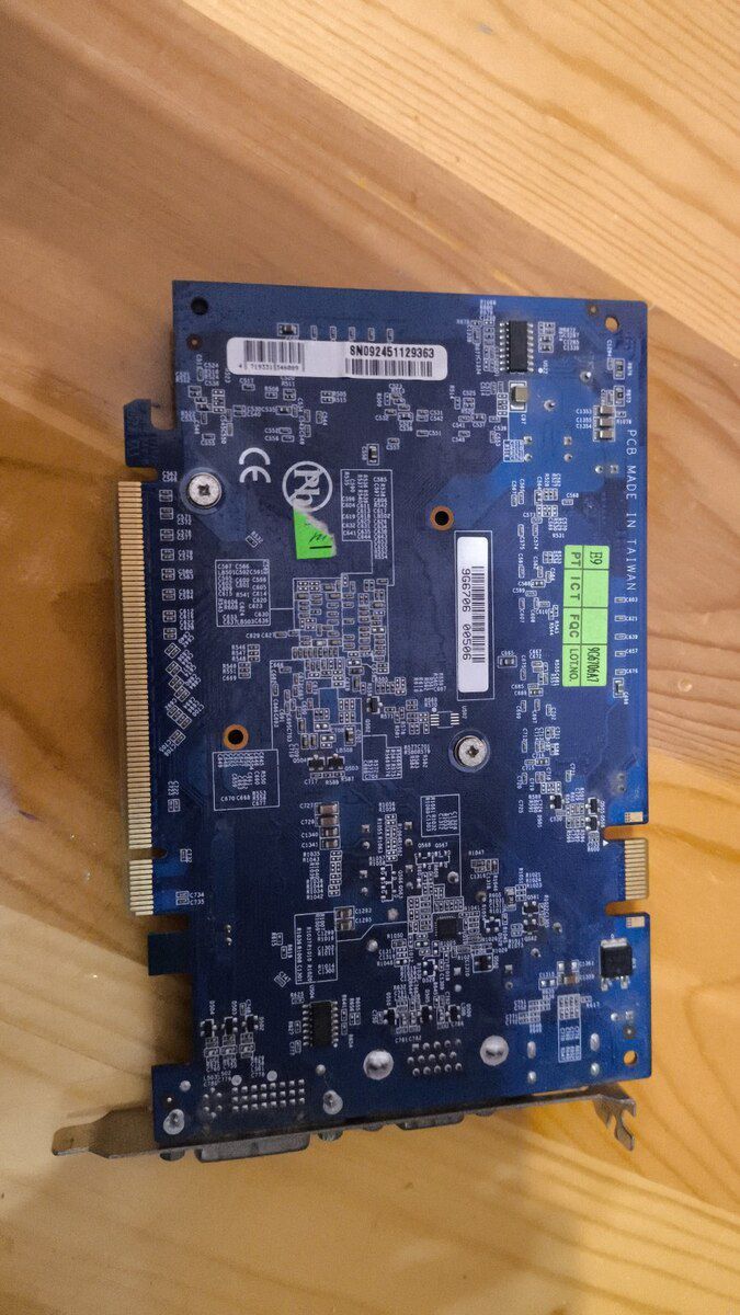 Gigabyte GT 220 1GB — Kompüterlər və noutbuklar, Bakı (2)