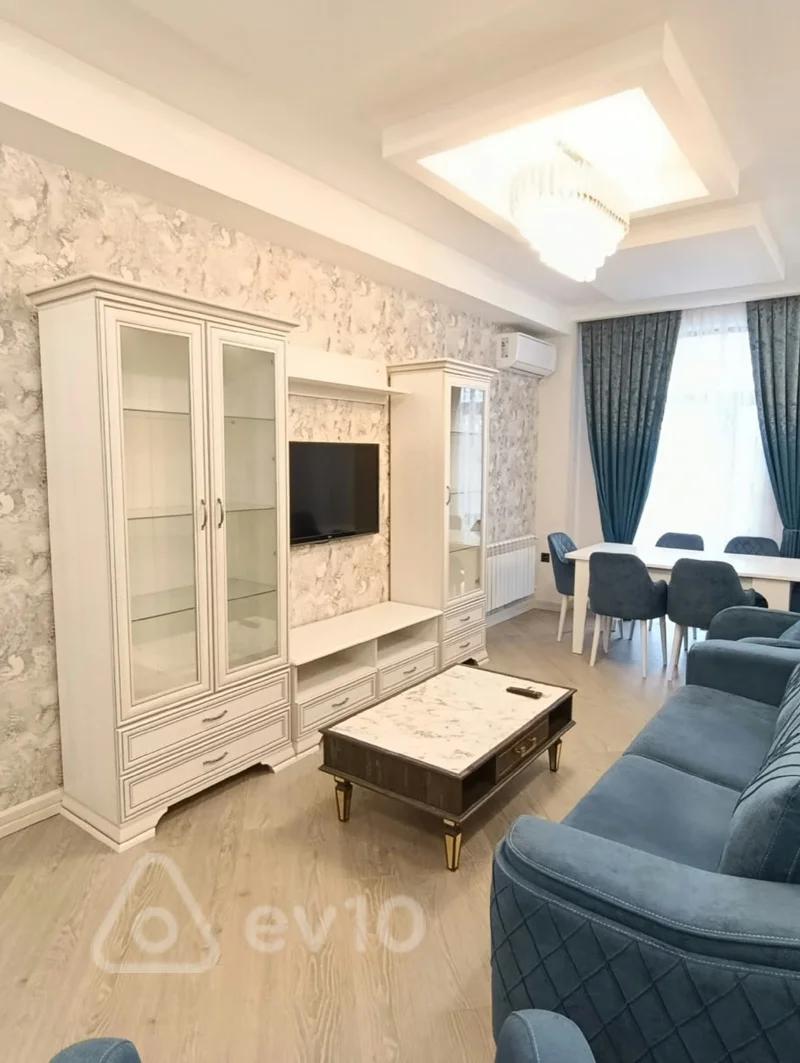 2 otaqlı mənzil, 98 m², 8 Noyabr Prospekti — kirayə — Bakı