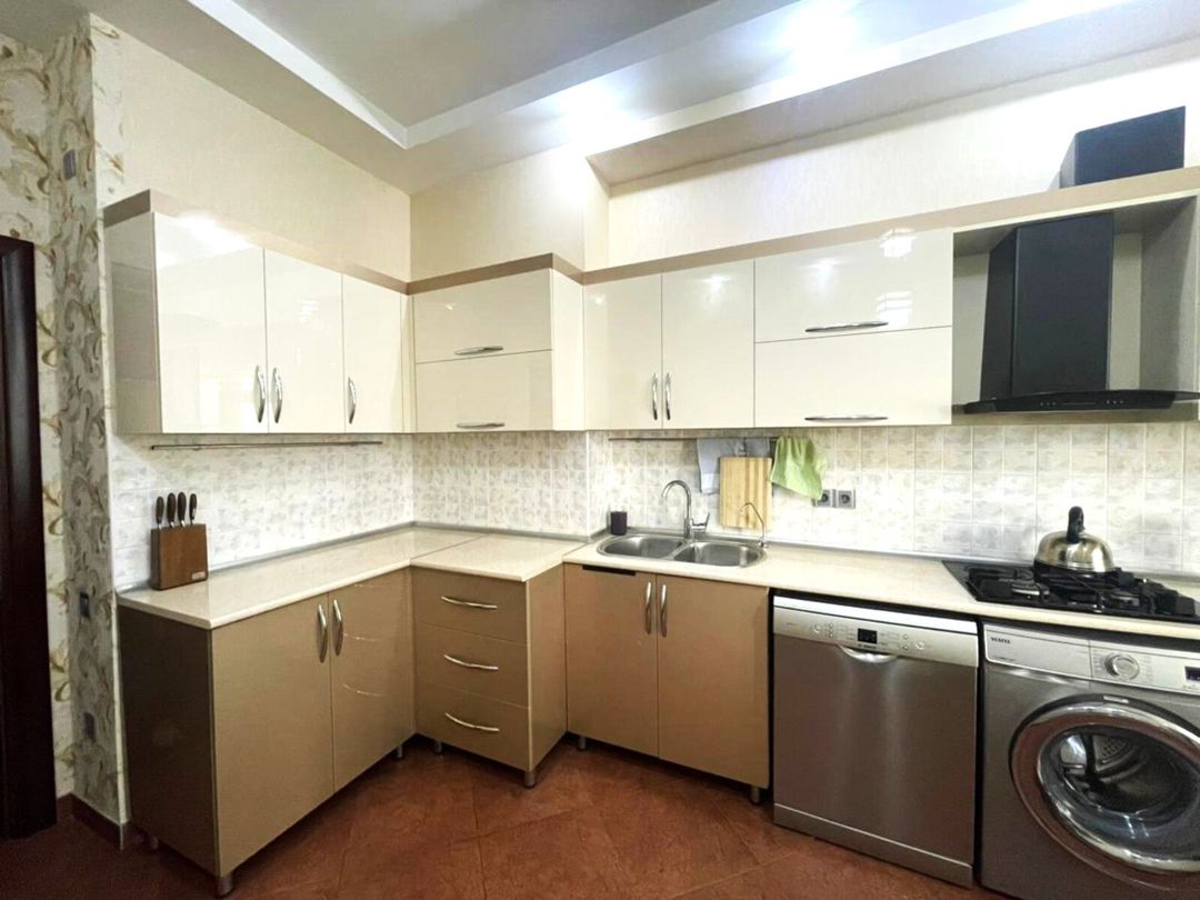 İcarəyə verilir 3 otaqlı yeni tikili 120 m² — Mənzil, Bakı (10)