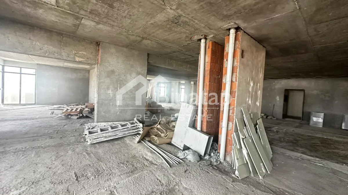 Satılır 6 otaqlı yeni tikili 680 m², Yasamal rayonu — Bakı