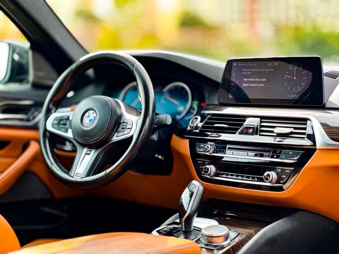 BMW G30 icarəsi 99-SA-992 — Avtomobil icarəsi, Bakı (3)