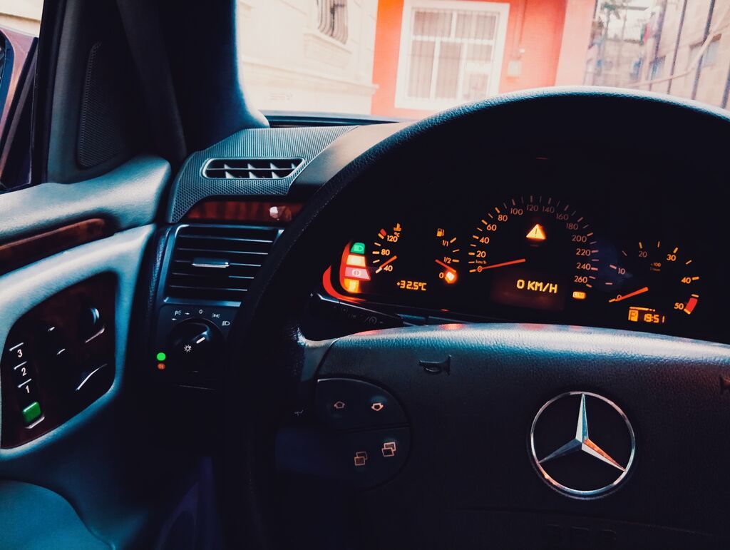 Mercedes-Benz E-Class: 2.2 l 2000 il Sedan 90-LC-416 — Avtomobillər, Xırdalan (3)