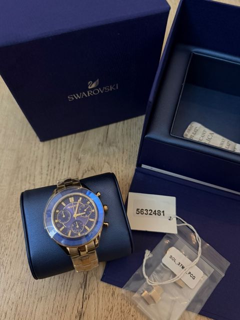 Swarovski Octea Blue qol saatı — Bakı