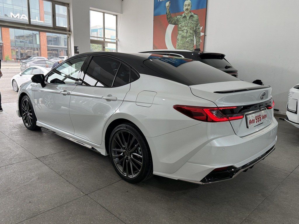 Toyota Camry, 2.0 L, 1 kWh, 2025 il, 2 900 km — Avtomobillər, Bakı (4)