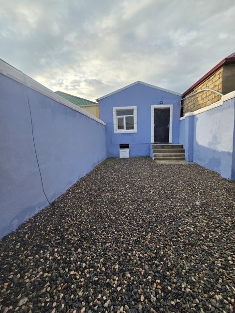 Satılır 2 otaqlı həyət evi/bağ evi 60 m² — Bakı