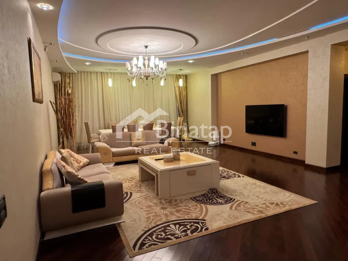 Satılır 4 otaqlı yeni tikili 200 m², Elmlər Akademiyası metrosu, Yasamal rayonu — 780 000 ₼ · Bakı · Mənzil Satılır 4 otaqlı yeni tikili 200 m², Elmlər Akademiyası metrosu, Yasamal rayonu — Bakı