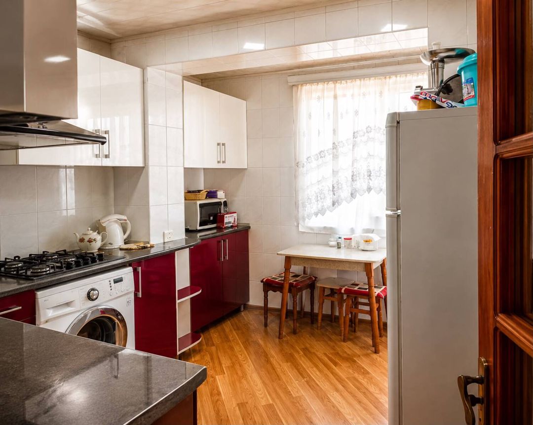Satılır 3 otaqlı köhnə tikili 85 m² — Mənzil, Bakı (2)