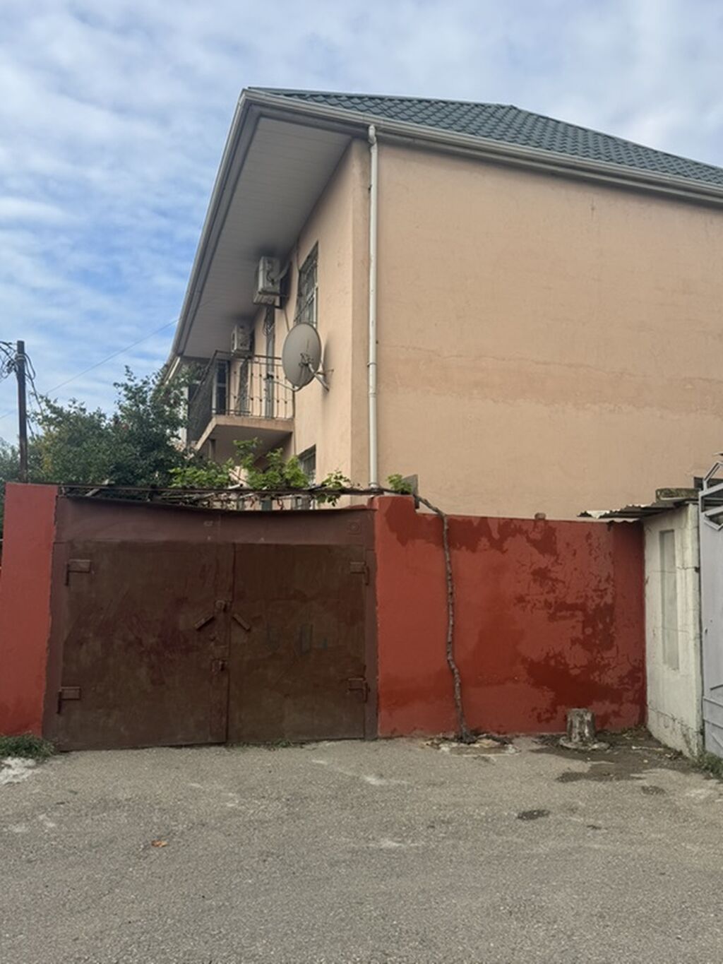 5 otaqlı, 180 kv. m, Orta təmir — Ev, villa, Bakı (2)