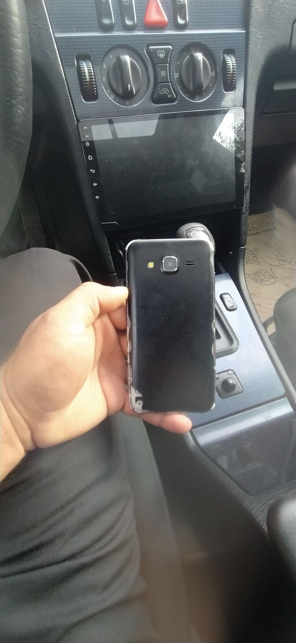Samsung Galaxy J2 2016, rəng - Qara, İki sim kartlı — Samsung, Biləsuvar (5)