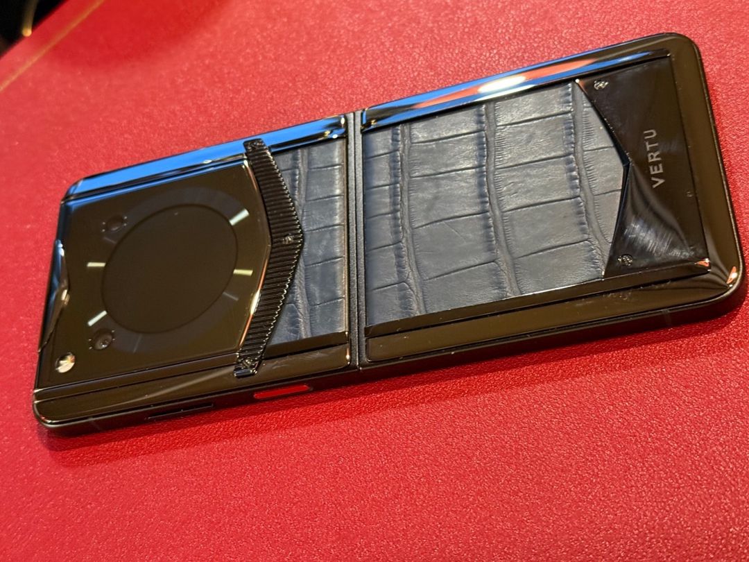 Vertu Ironflip Alligator Skin Basalt Black 512GB/12GB — Smartfonlar, Bakı (6)